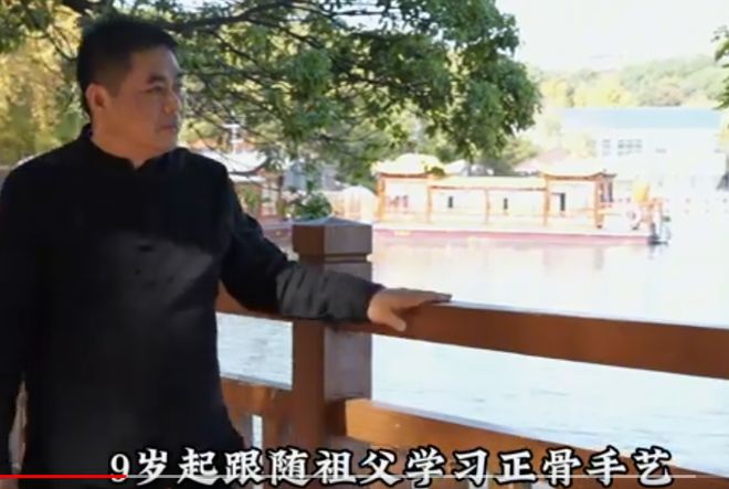 炸裂！女子腰部不适被医生手指伸进私处连按三天为松弛子宫？(图3)