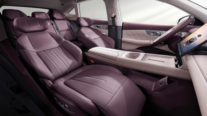 同级最“豪”座舱含“华”量最高选择？深蓝S07亮相成都车展(图3)